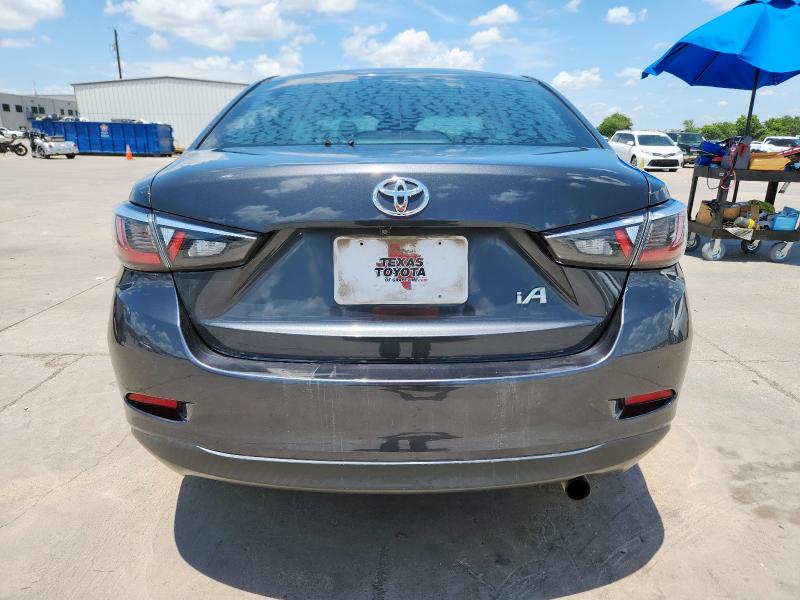 3MYDLBYVXJY313764 - 2018 TOYOTA YARIS IA 灰色 照片 6