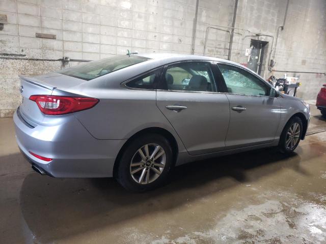 5NPE24AFXHH558267 - 2017 HYUNDAI SONATA SE SILVER photo 3