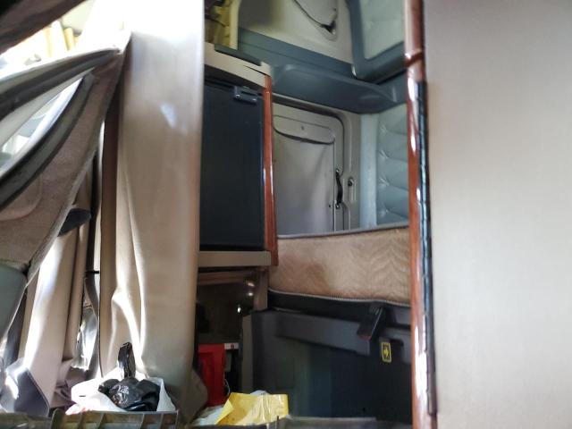 3AKJGLD58GDGZ9303 - 2016 FREIGHTLINER CASCADIA 125 Beyaz fotoğraf 6