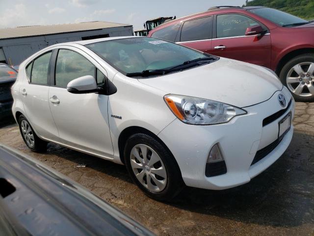 JTDKDTB35D1050432 - 2013 TOYOTA PRIUS C WHITE photo 4