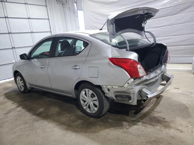 3N1CN7AP2GL826187 - 2016 NISSAN VERSA S SILVER photo 2