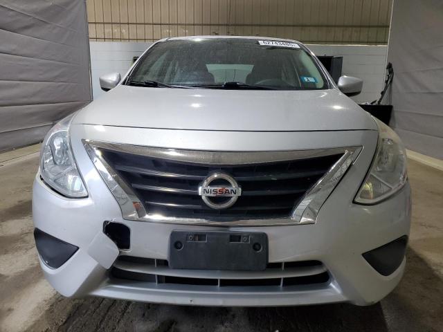 3N1CN7AP2GL826187 - 2016 NISSAN VERSA S SILVER photo 5