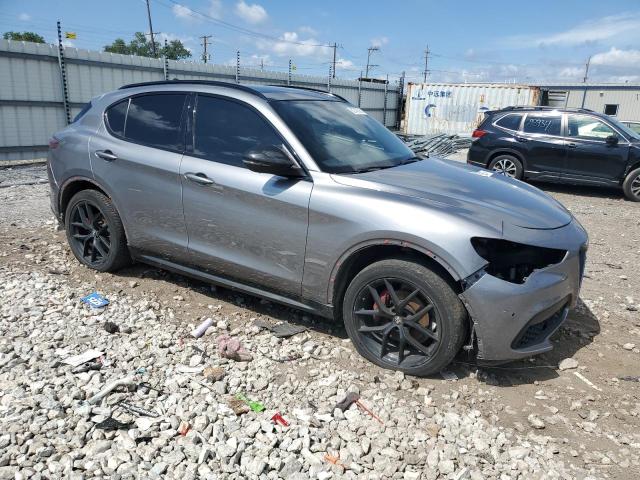 ZASPAKBN6M7D02820 - 2021 ALFA ROMEO STELVIO TI GRAY photo 4