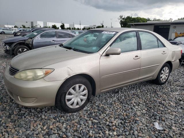 2005 TOYOTA CAMRY LE, null