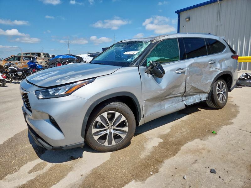 5TDGZRAH1LS504605 - 2020 TOYOTA HIGHLANDER XLE SILVER photo 1