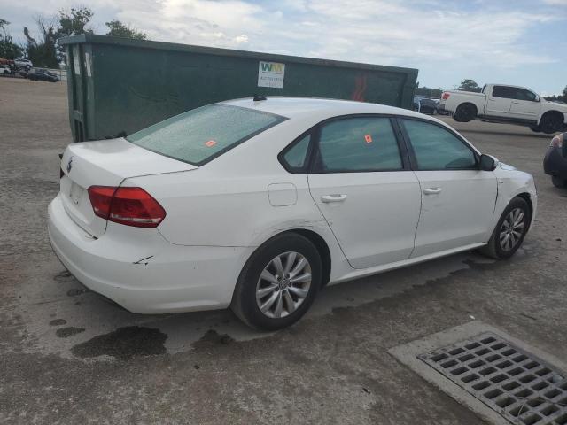 1VWAH7A33DC146733 - 2013 VOLKSWAGEN PASSAT S WHITE photo 3