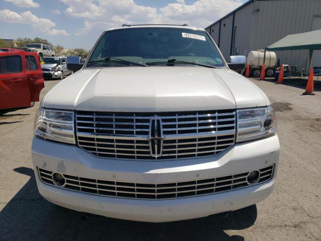 5LMJJ2J50EEL04469 - 2014 LINCOLN NAVIGATOR WHITE photo 5