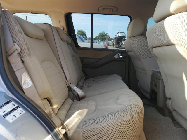 5N1AR18U56C640523 - 2006 NISSAN PATHFINDER LE 银色 照片 10