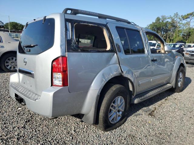 5N1AR18U56C640523 - 2006 NISSAN PATHFINDER LE 银色 照片 3