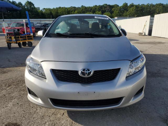 1NXBU4EE9AZ374573 - 2010 TOYOTA COROLLA BASE Silber Foto 5