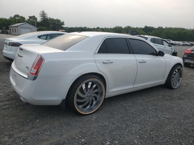 2C3CCAST8CH314226 - 2012 CHRYSLER 300C LUXURY WHITE photo 3