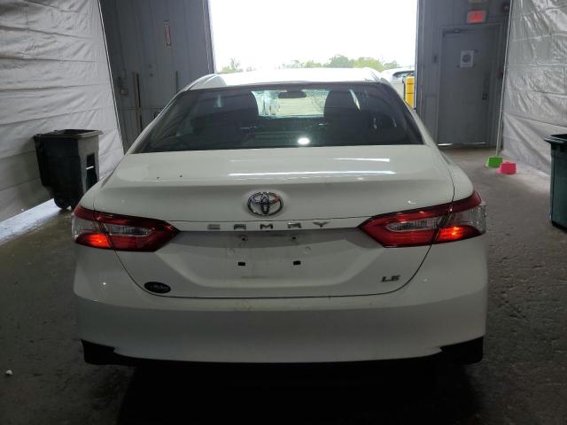 4T1B11HK6JU577901 - 2018 TOYOTA CAMRY L WHITE photo 6