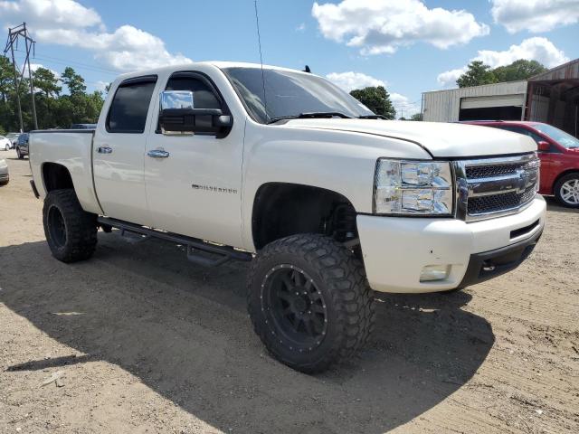 3GCRKTE30AG291182 - 2010 CHEVROLET SILVERADO K1500 LTZ WHITE photo 4