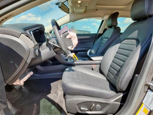 3FA6P0HD9JR186366 - 2018 FORD FUSION SE GRAY photo 7