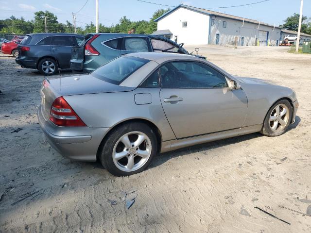 WDBKK65F13F284578 - 2003 MERCEDES-BENZ SLK 320 SILVER photo 3