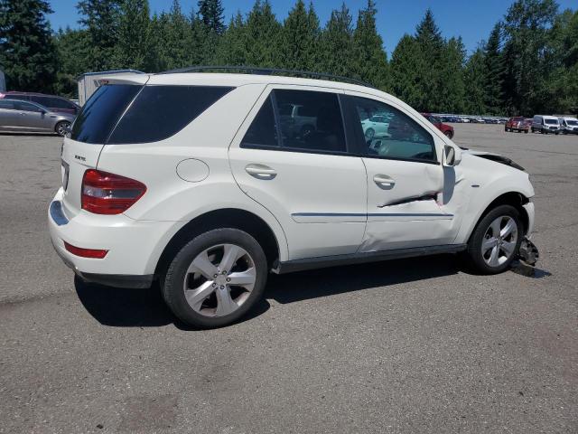 4JGBB25E89A494310 - 2009 MERCEDES-BENZ ML თეთრი ფოტო 3