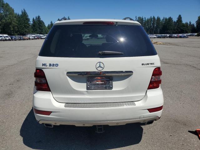 4JGBB25E89A494310 - 2009 MERCEDES-BENZ ML თეთრი ფოტო 6