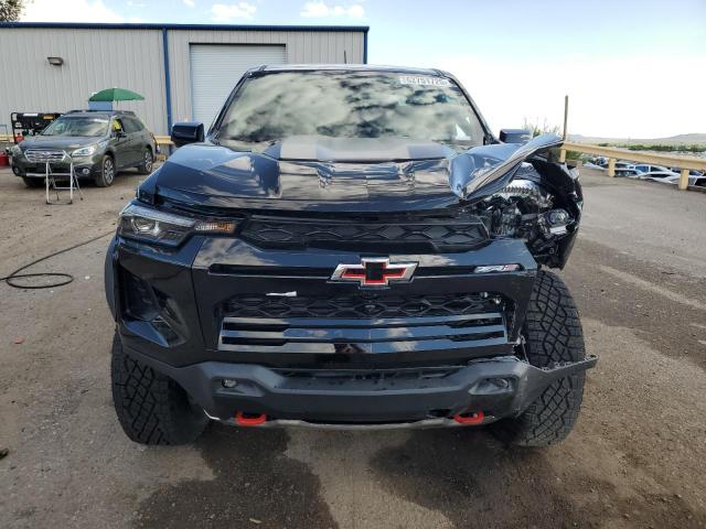 1GCPTFEK8S1188167 - 2025 CHEVROLET COLORADO ZR2 BLACK photo 5