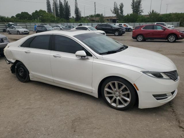 3LN6L2G99FR613658 - 2015 LINCOLN MKZ WHITE photo 4