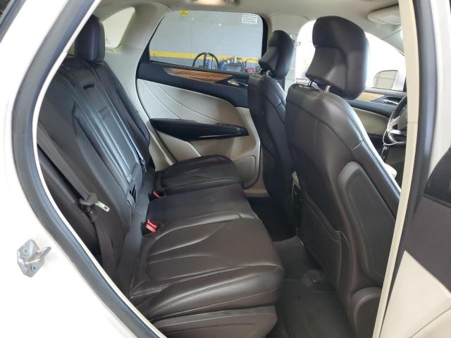 5LMTJ2DH3GUJ15614 - 2016 LINCOLN MKC SELECT Սպիտակ լուսանկար 11