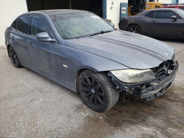 WBAPH77579NM29344 - 2009 BMW 328 I GRAY photo 4