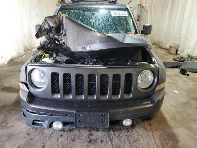 1C4NJRFB8ED862334 - 2014 JEEP PATRIOT LATITUDE GRAY photo 5