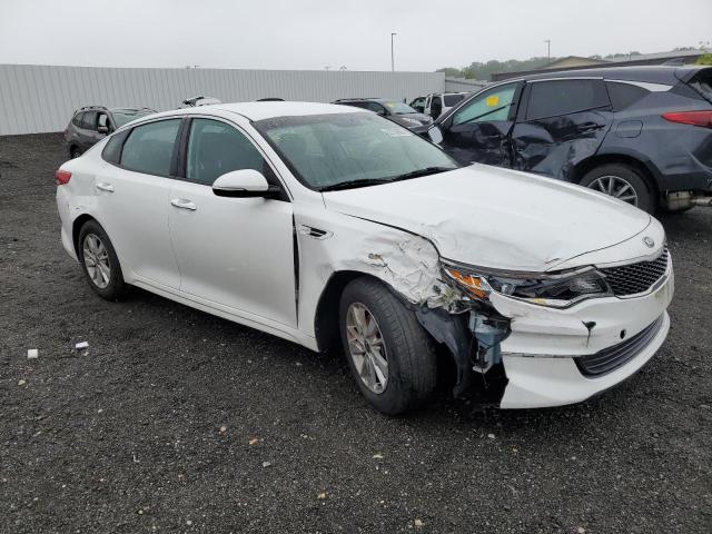 KNAGT4L34J5235988 - 2018 KIA OPTIMA LX أبيض صورة 4