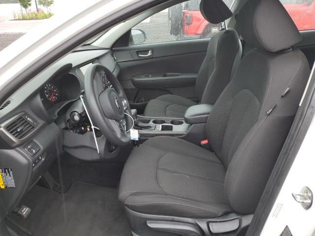 KNAGT4L34J5235988 - 2018 KIA OPTIMA LX أبيض صورة 7
