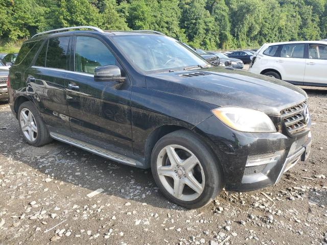 4JGDA7DB2DA216835 - 2013 MERCEDES-BENZ ML 550 4MATIC BLACK photo 4