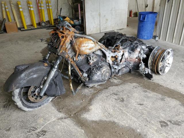 56KTRAAA0G3332426 - 2016 INDIAN MOTORCYCLE CO. ROADMASTER BURN photo 2