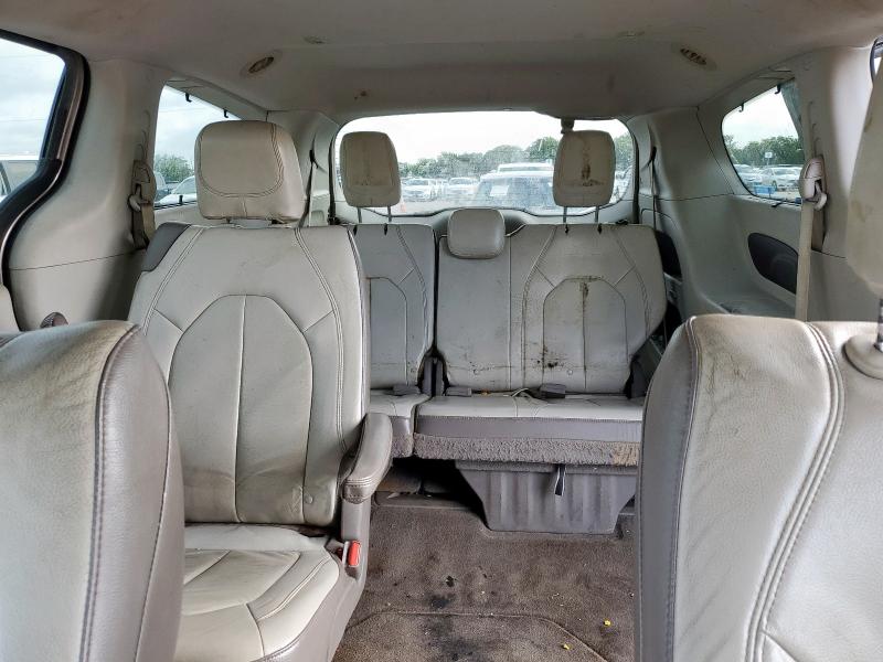 2C4RC1BGXHR695250 - 2017 CHRYSLER PACIFICA TOURING L TAN photo 10