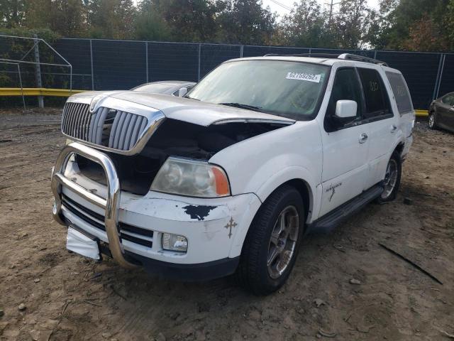 5LMFU28516LJ17922 - 2006 LINCOLN NAVIGATOR WHITE photo 2