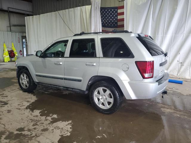1J8GS48K19C513722 - 2009 JEEP GRAND CHEROKEE LAREDO SILVER photo 2