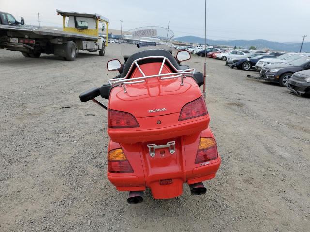 1HFSC47064A301469 - 2004 HONDA GL1800 RED photo 4