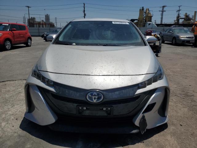 JTDKARFP1K3119370 - 2019 TOYOTA PRIUS PRIM 银色 照片 5