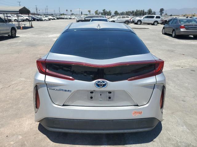 JTDKARFP1K3119370 - 2019 TOYOTA PRIUS PRIM 银色 照片 6