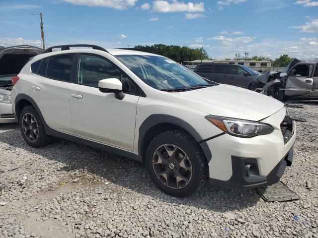 JF2GTADC8JH303483 - 2018 SUBARU CROSSTREK PREMIUM WHITE photo 4