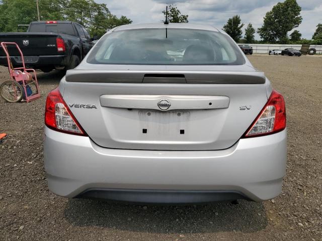 3N1CN7AP1KL859044 - 2019 NISSAN VERSA S SILVER photo 6