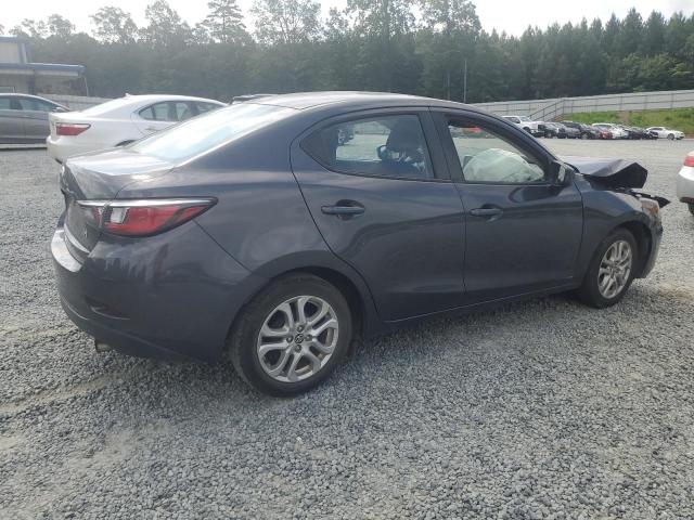 3MYDLBYVXJY303025 - 2018 TOYOTA YARIS IA ნაცრისფერი ფოტო 3