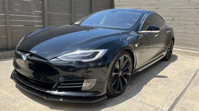 5YJSA1DP0DFP25706 - 2013 TESLA MODEL S Чорний фото 2