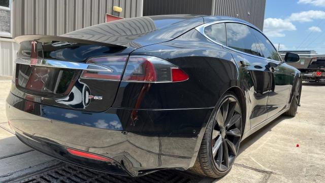 5YJSA1DP0DFP25706 - 2013 TESLA MODEL S Чорний фото 4