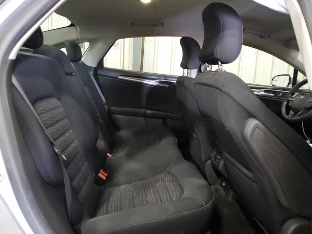 3FA6P0H74GR208020 - 2016 FORD FUSION SE SILVER photo 10