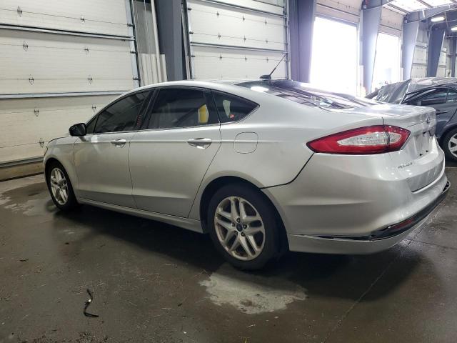3FA6P0H74GR208020 - 2016 FORD FUSION SE SILVER photo 2