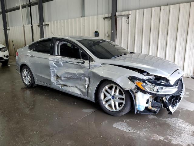 3FA6P0H74GR208020 - 2016 FORD FUSION SE SILVER photo 4