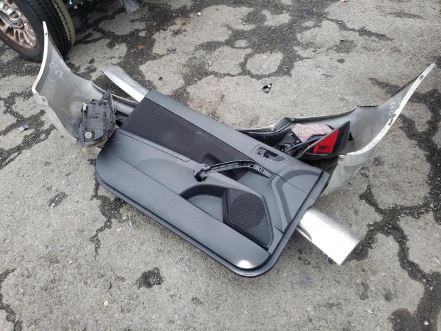 JTKDE3B76A0304569 - 2010 TOYOTA SCION TC 银色 照片 12