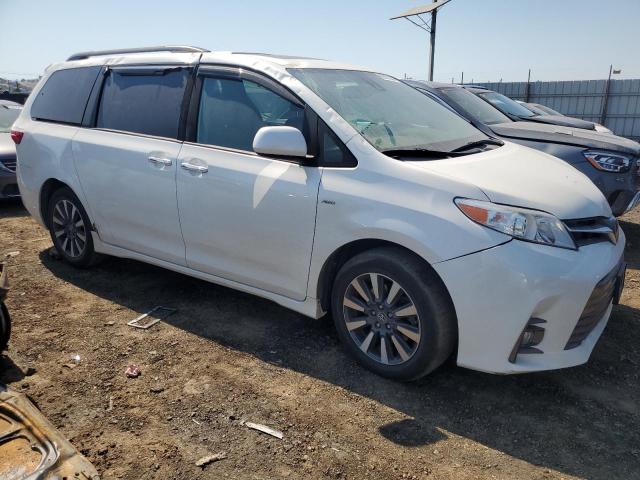 5TDDZ3DC1KS224861 - 2019 TOYOTA SIENNA XLE WHITE photo 4