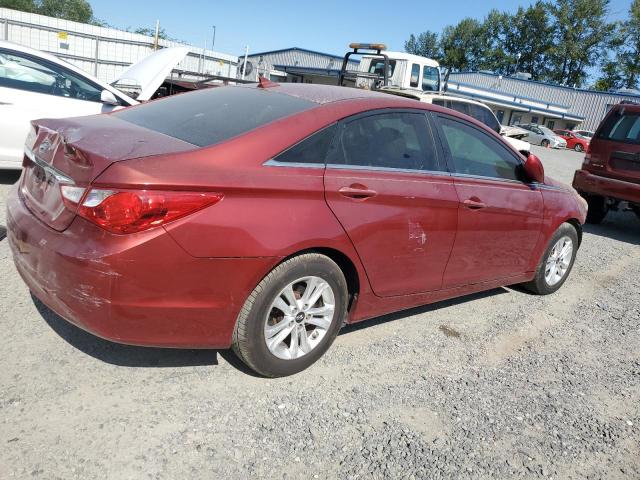 5NPEB4AC3DH749156 - 2013 HYUNDAI SONATA GLS RED photo 3