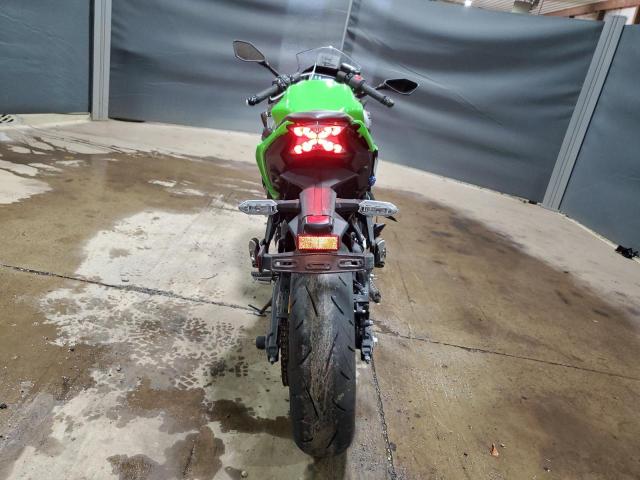 ML5EXER13PDAB1161 - 2023 KAWASAKI EX650 R GREEN photo 4