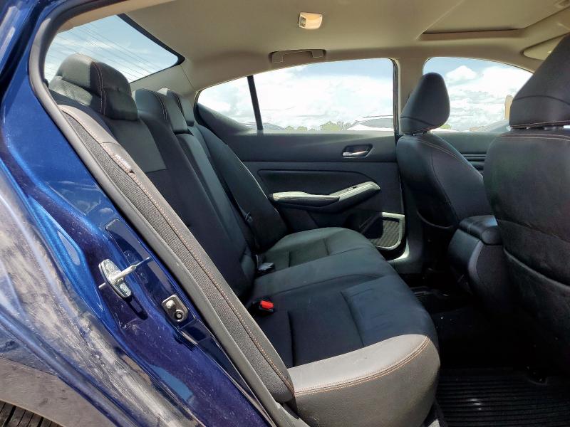 1N4BL4CV9KN320136 - 2019 NISSAN ALTIMA SR Bleu photo 10