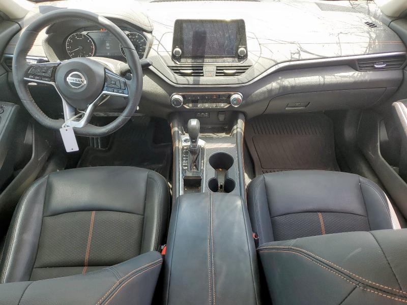 1N4BL4CV9KN320136 - 2019 NISSAN ALTIMA SR Bleu photo 8